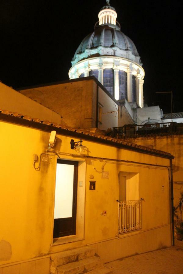 Specula Domus - Ibla Villa Ragusa Exteriör bild
